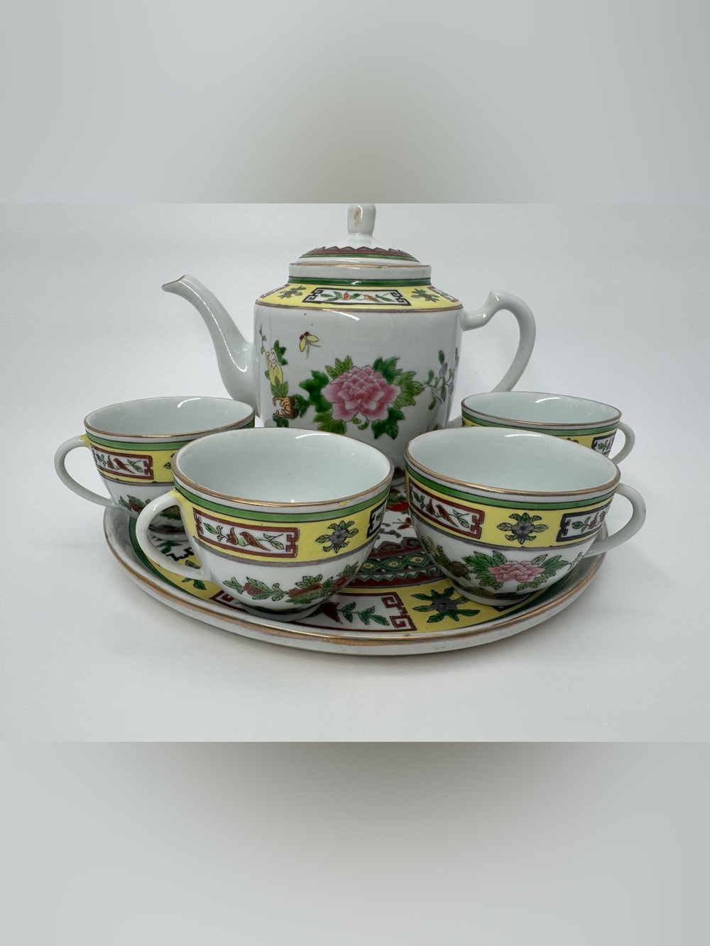 Floral Porcelain Tea Set with Pink Peony Motif